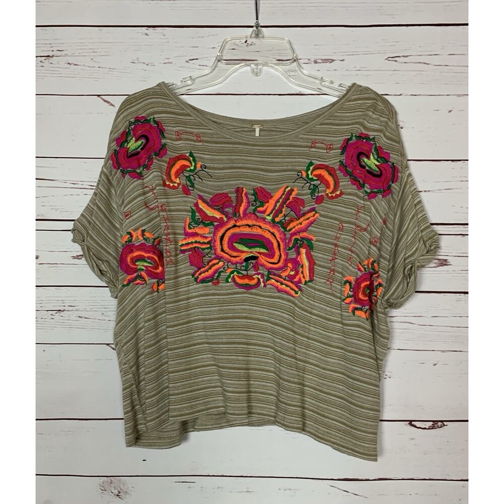 Free People Women’s XS Extra Small Floral Embroidered Short Sleeve Boxy Cute Top